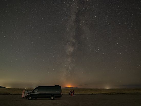 アンテロープ島星空観賞ツアー　無数の星に包まれる天然プラネタリウムを堪能＜夜／英語ガイド＞