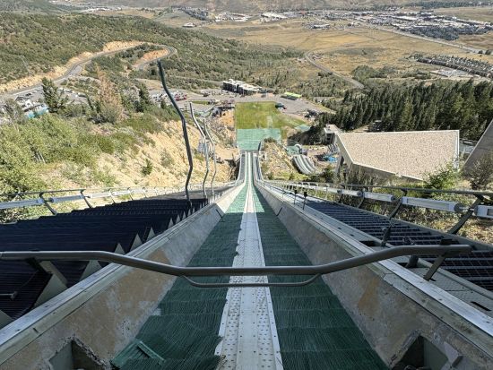 パークシティ＆オリンピック遺産日帰りツアー　五輪の聖地と歴史あるマウンテンリゾートを巡る＜英語ガイド＞