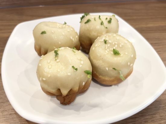 上海夜景＆ディズニーストア旗艦店を巡る半日ツアー＜日本語ガイド／焼き小籠包付き＞