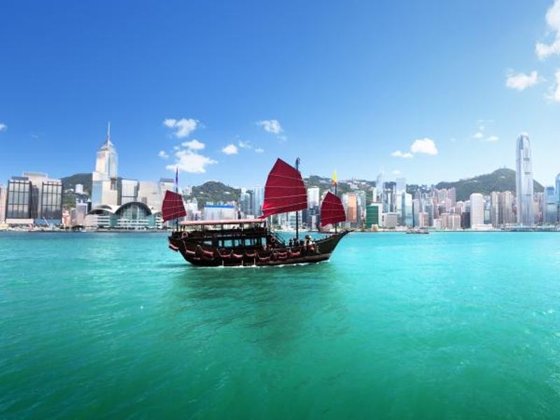 香港アクアルナ1