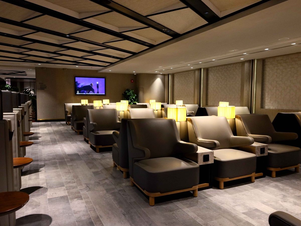香港国際空港（HKG）ラウンジチケット☆プラザ・プレミアムラウンジ