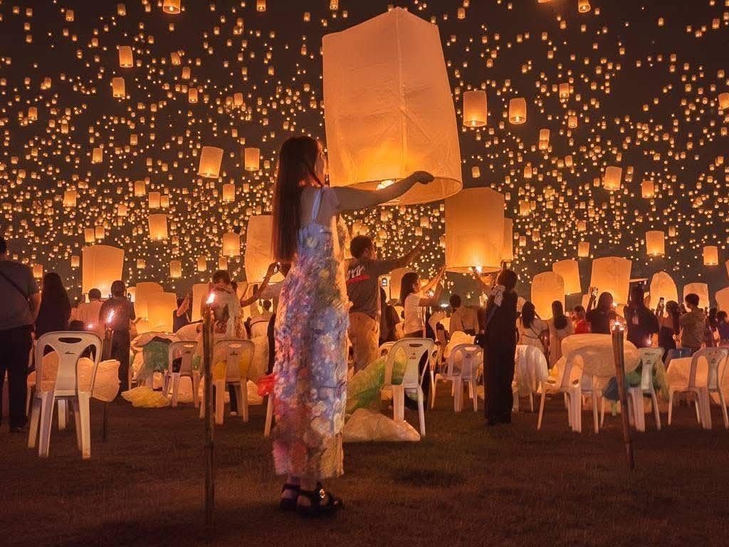 チェンマイ コムローイランタン祭りツアー（2025年11月5日～6日