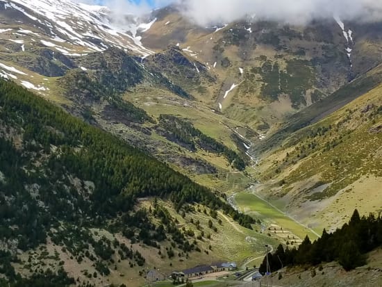 pyrenees mountains day trip from barcelona