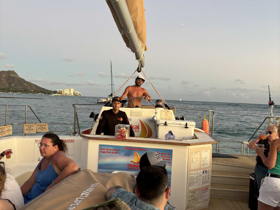 booze cruise in hawaii